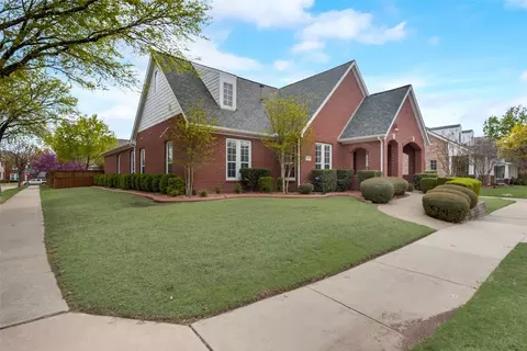 1750 Auburn Dr, Carrollton, TX 75007