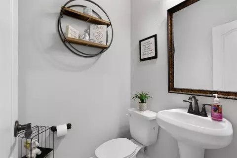 Bath - 2100 Devonblue Dr, Forney, TX 75126 photo 4 of 4