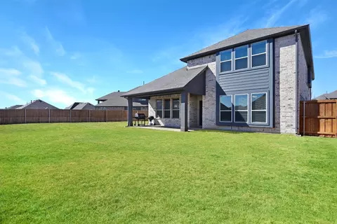 Exterior - 2100 Devonblue Dr, Forney, TX 75126 photo 7 of 7