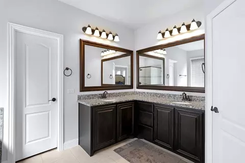 Bath - 2100 Devonblue Dr, Forney, TX 75126 photo 1 of 4