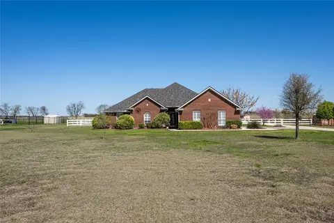 7855 Country View Ln, Sanger, TX 76266