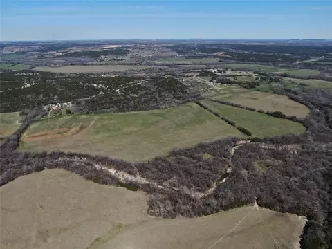 11621 Bakers Xing, Bluff Dale, TX 76433