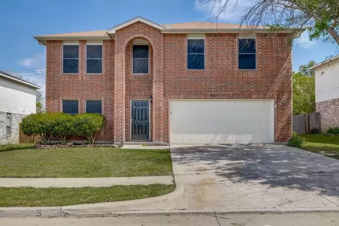 7909 Mosstree Dr, Arlington, TX 76001