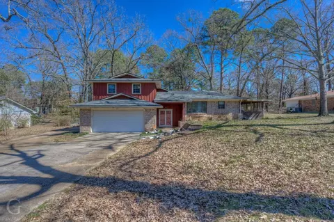 610 Lawrence Dr, Haughton, LA 71037
