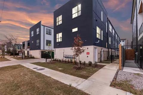 2618 N Carroll Ave #104, Dallas, TX 75204