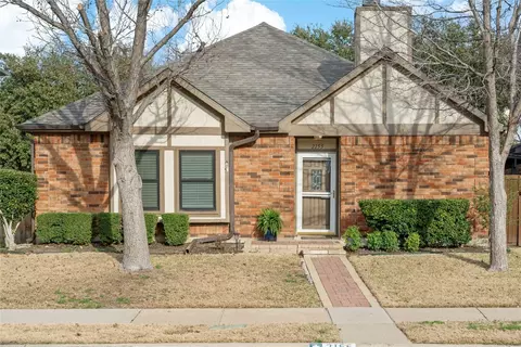 2155 Falcon Ridge Dr, Carrollton, TX 75010
