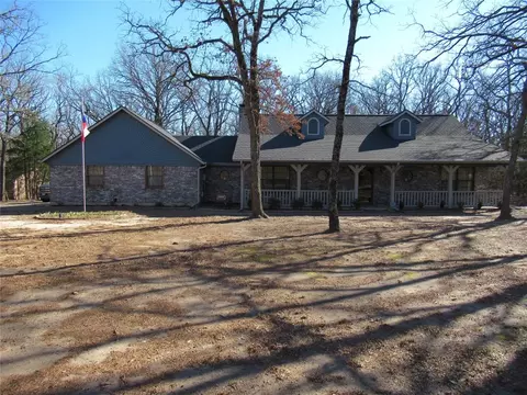539 Oakwood Dr, Greenville, TX 75402