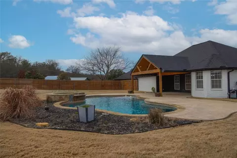4410 Brookdale Dr, Brownwood, TX 76801