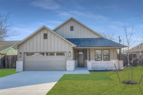 3206 Grover Ave, Fort Worth, TX 76106