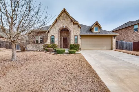 1310 Greenrock Ct, Midlothian, TX 76065
