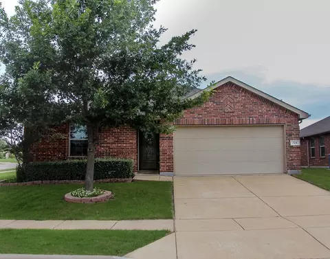 724 Harrison Ln, Lavon, TX 75166