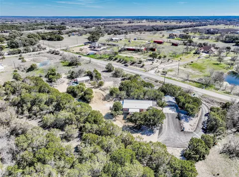 1350 Williamson Rd, Granbury, TX 76048