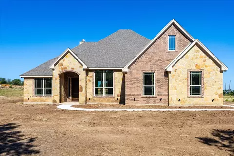 216 Sandlin Ln, Springtown, TX 76082