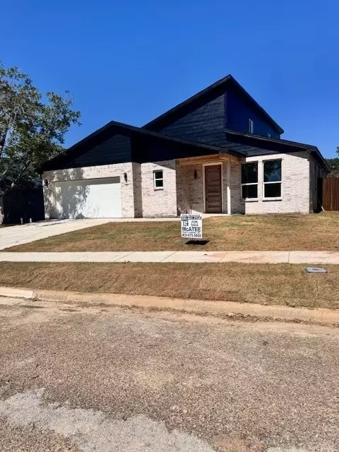 503 Richardson St, Athens, TX 75751