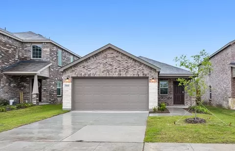 1706 Palo Blanco Dr, Forney, TX 75126
