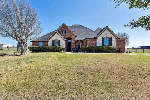 10492 Baucum Rd, Waxahachie, TX 75167