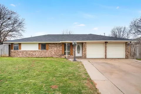 1302 E Sycamore Dr, Burkburnett, TX 76354