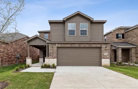 2071 Henrietta Dr, Forney, TX 75126