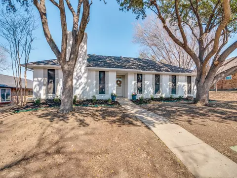 1613 Brighton Dr, Carrollton, TX 75007