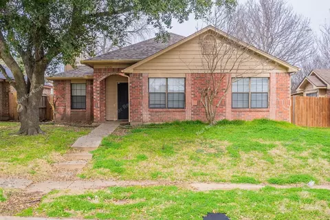 13121 Rustic Cir, Balch Springs, TX 75180