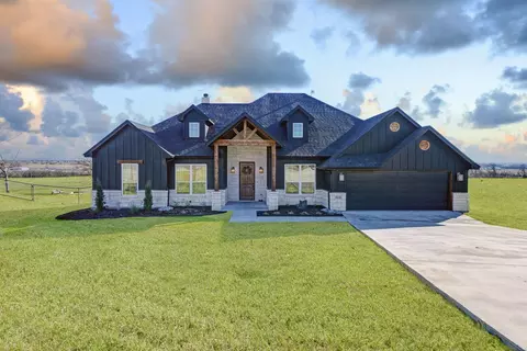 8648 Bricelyn Ct, Godley, TX 76044