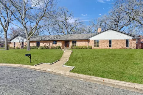 3 Vancouver Pl, Sherman, TX 75092