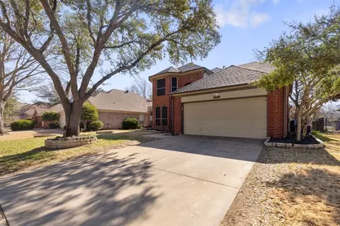 2741 Lakeside Dr, Burleson, TX 76028