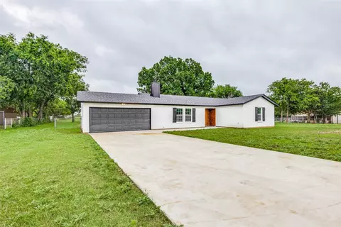 1413 W Cleburne Rd, Crowley, TX 76036