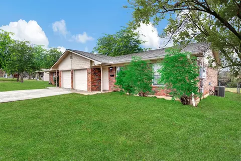 307309 N Jordan St, Whitesboro, TX 76273