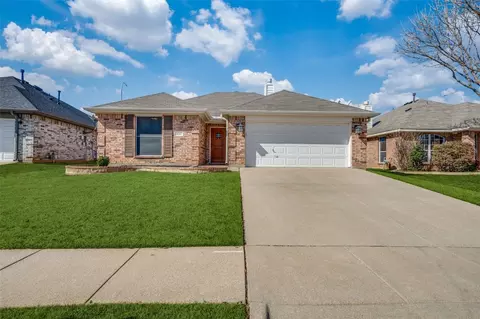 8017 Adcock Ct, Fort Worth, TX 76137