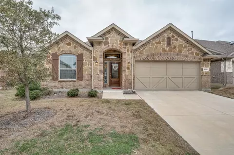 6019 Gloucester Dr, Aubrey, TX 76227