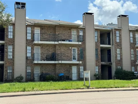 9520 Royal Ln #216, Dallas, TX 75243