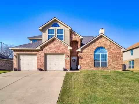 6320 Keyhole Cir, Lake Worth, TX 76135