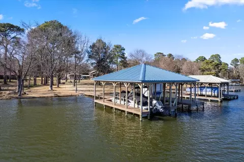 22559 Waterview Cir, Flint, TX 75762