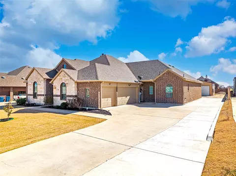 1829 Rolling Meadow Ln, Nevada, TX 75173