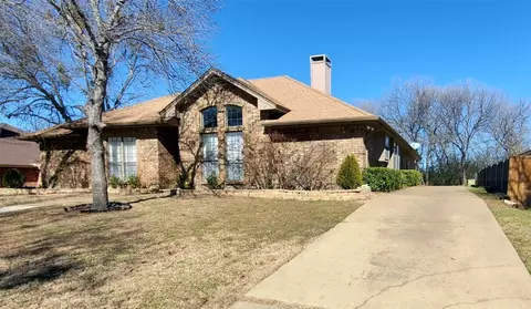 3608 Bluegrass Dr, Grand Prairie, TX 75052