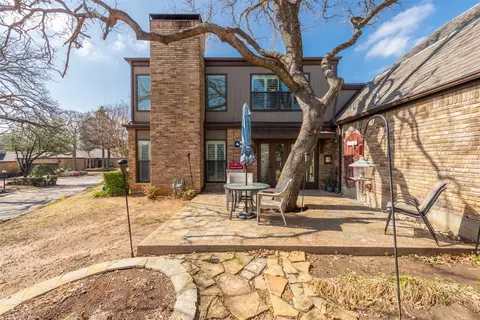 2787 Fairway Park St, Grand Prairie, TX 75050