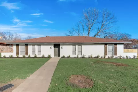 1204 Holt Ave, Desoto, TX 75115