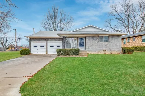 908 S Burdette Ave, Sherman, TX 75090