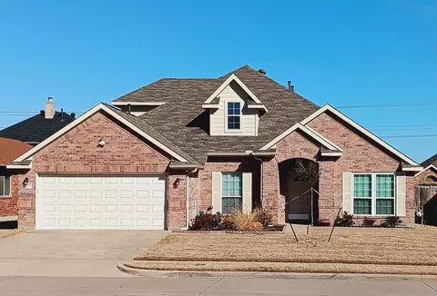 6607 Whisper Crest Dr, Arlington, TX 76002
