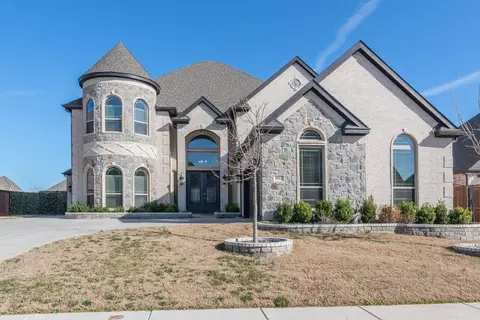 9912 Villa Verde Dr, Fort Worth, TX 76179