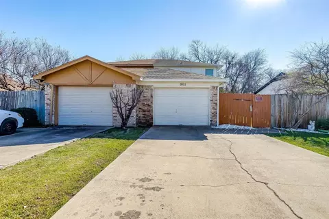 1011 Cottonwood Trl, Benbrook, TX 76126