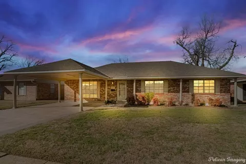 2007 Dennis St, Bossier City, LA 71112