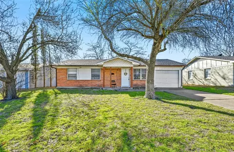 2027 Rhonda Dr, Mesquite, TX 75149