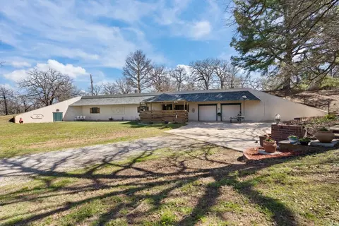 5712 Pecan Cir, Alvarado, TX 76009