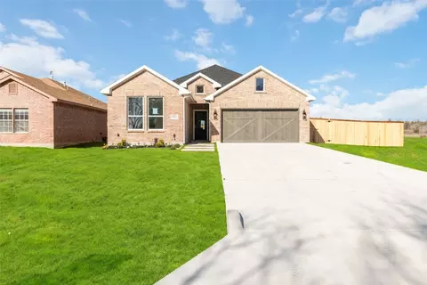 2213 Water Crest Ln, Glenn Heights, TX 75154