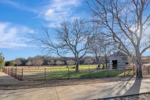Exterior - 11558 Winecup Rd, Argyle, TX 76226 photo 8 of 8