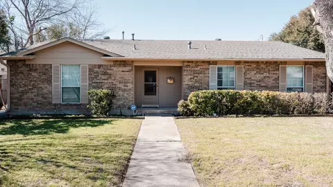 4413 Ashwood Dr, Mesquite, TX 75150