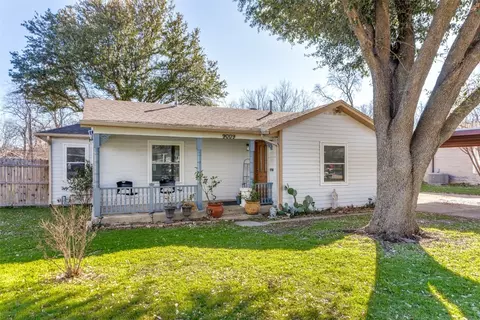 9009 Oels St, White Settlement, TX 76108