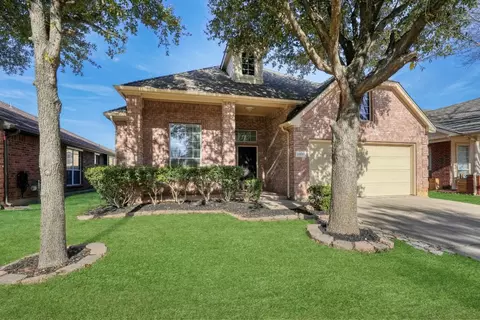 2837 Muskrat Dr, Fort Worth, TX 76244